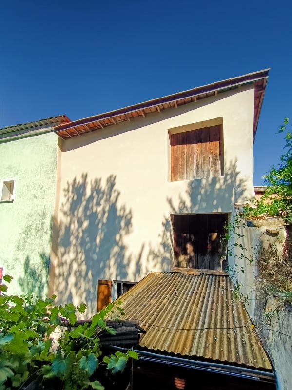 Studio - 89 m² - 3 pièces