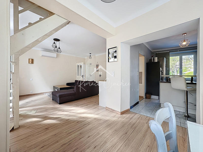 Maison - 103 m² - 5 pièces