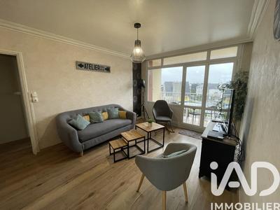 Appartement - 93 m² - 5 pièces