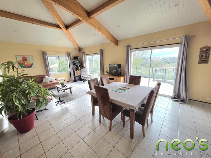 Maison - 148 m² - 6 pièces