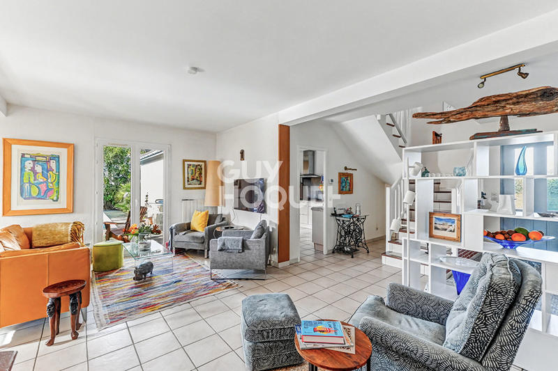 Maison - 161 m² - 6 pièces