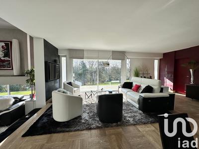 Maison de maîtres - 275 m² - 9 pièces