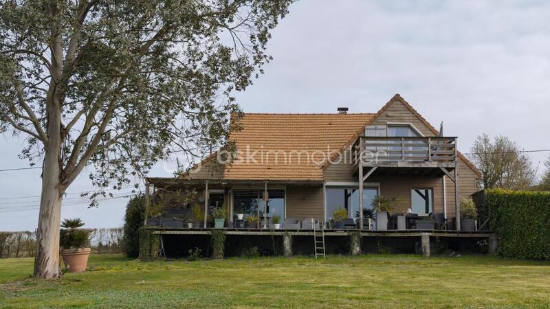 Maison traditionnelle - 140 m² - 5 pièces