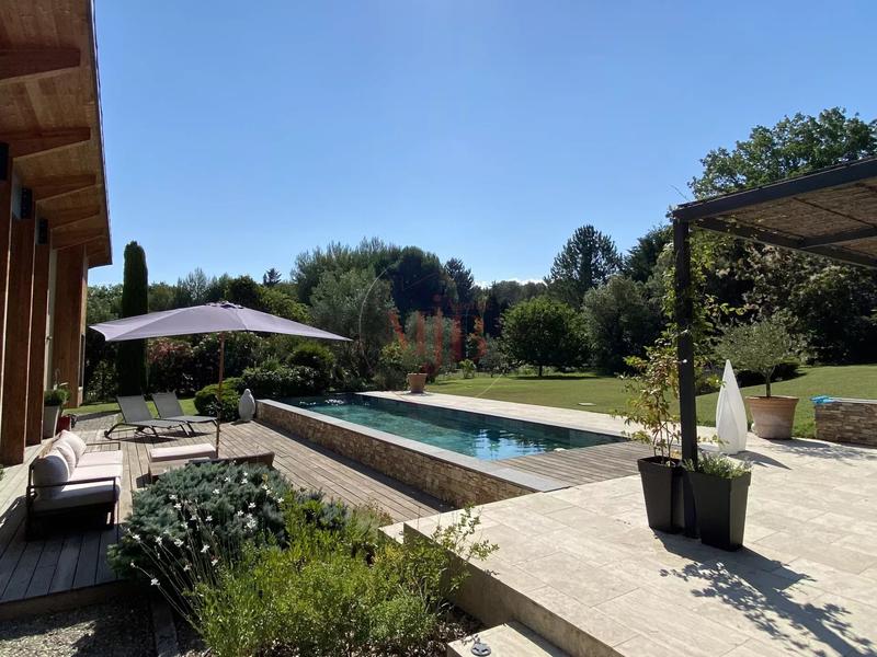 Villa - 160 m² - 7 pièces