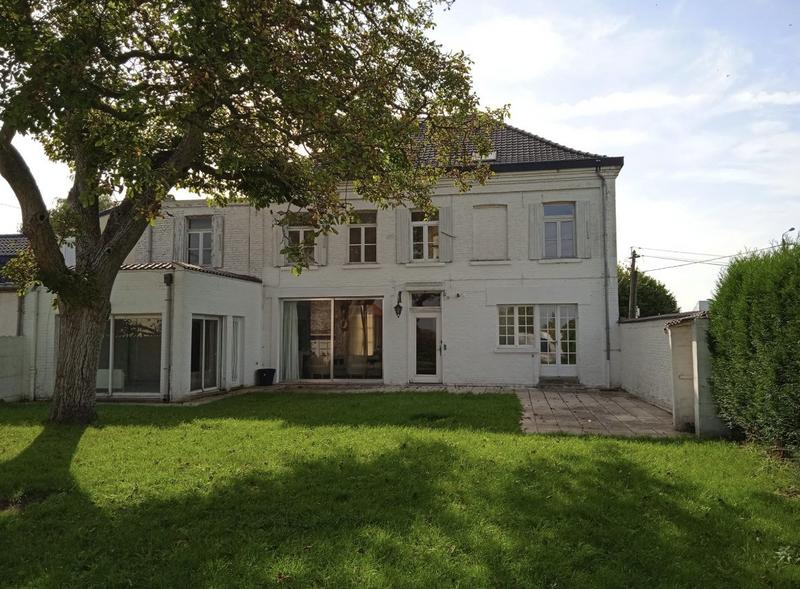 Maison - 170 m² - 6 pièces