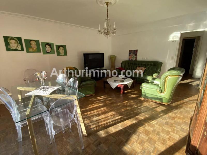 Appartement - 82 m² - 3 pièces