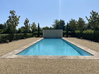 Maison - 445 m² - 10 pièces