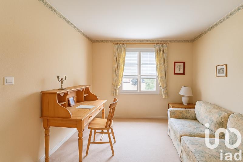 Maison - 202 m² - 7 pièces