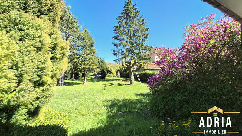 Maison - 135 m² - 6 pièces