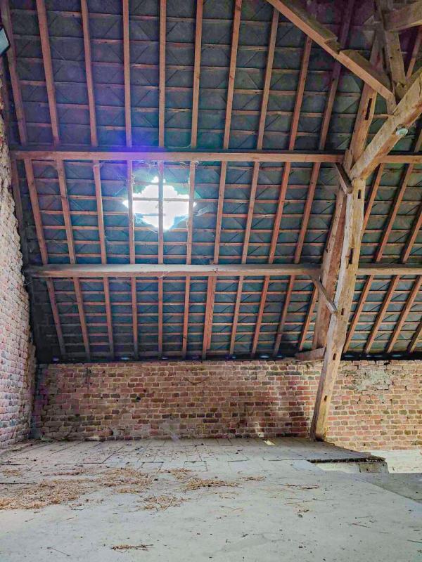 Maison - 250 m² - 2 pièces