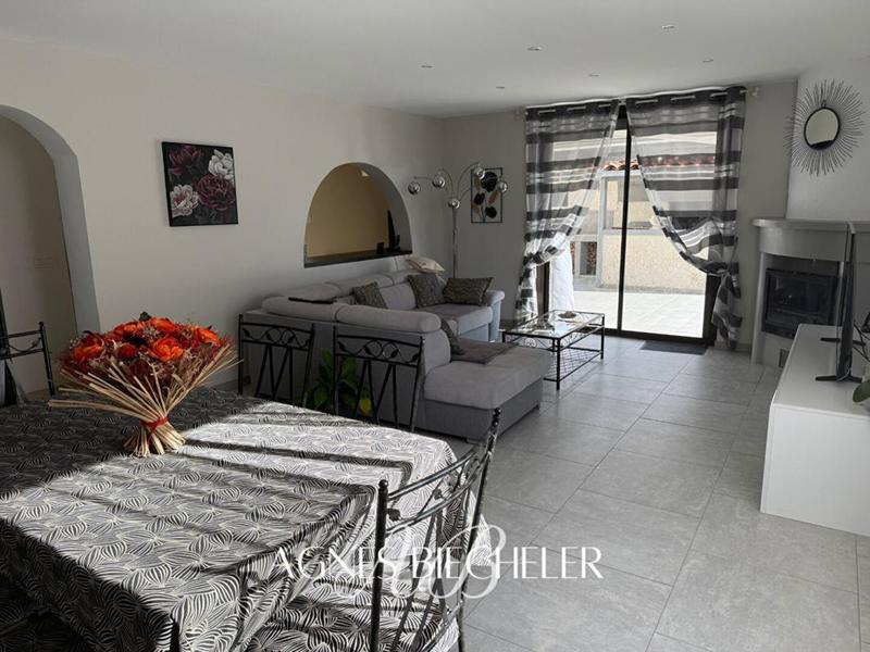 Maison - 159 m² - 6 pièces