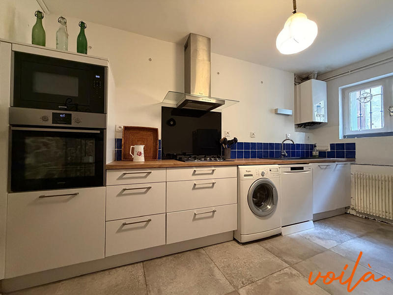 Immeuble - 110 m² - 6 pièces