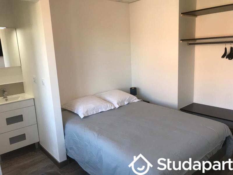 Chambre - 15 m² - 1 pièce