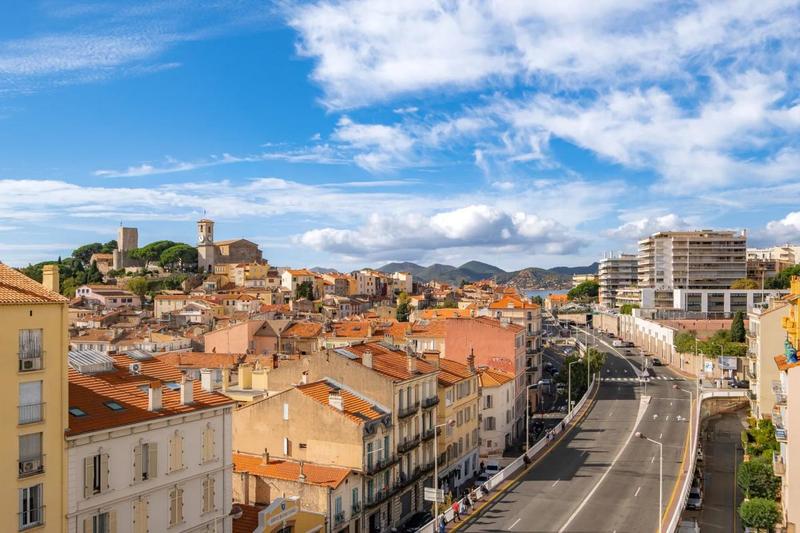 Appartement - 128 m² - 4 pièces