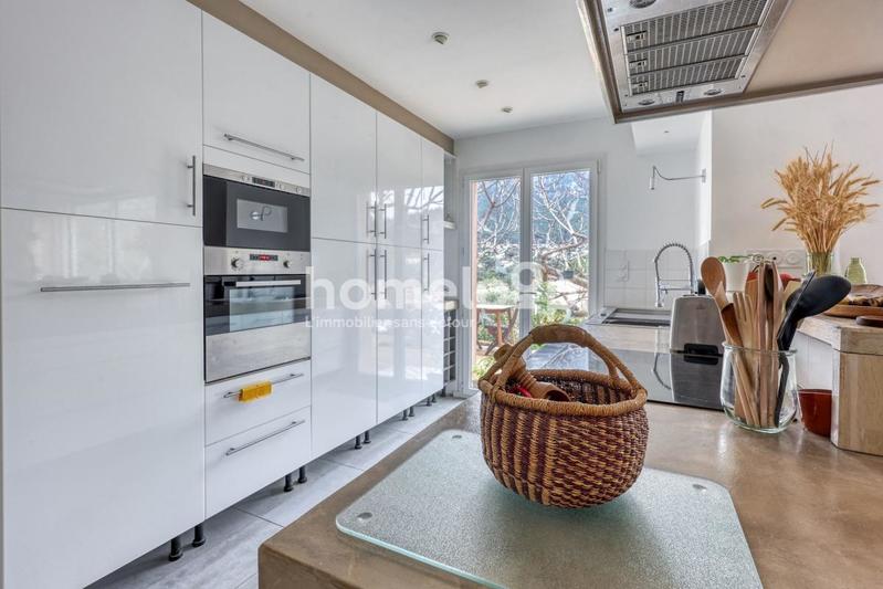 Maison - 146 m² - 6 pièces