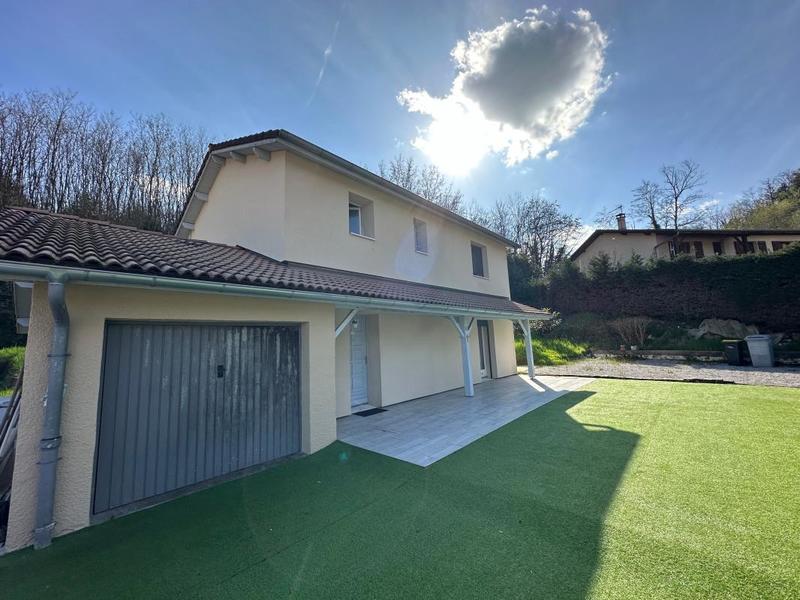 Maison - 100 m² - 5 pièces