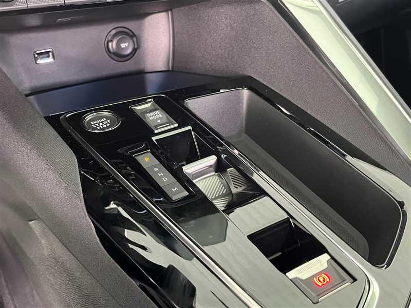 Peugeot 3008 1.5 BlueHDi 130ch s&amp;S Eat8 Allure Pack