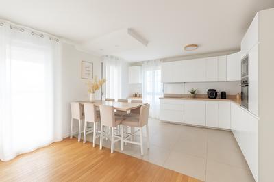 Appartement - 84 m² - 4 pièces