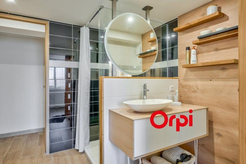 Maison - 134 m² - 7 pièces