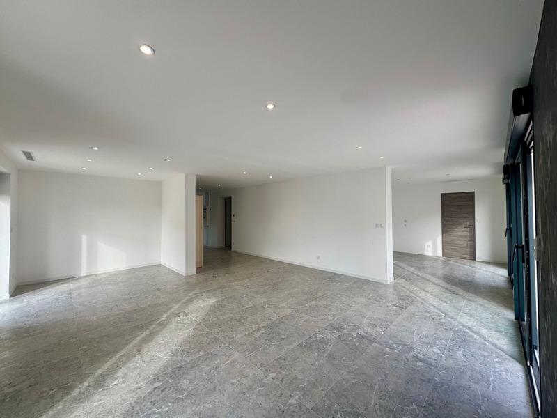 Maison - 170 m² - 7 pièces