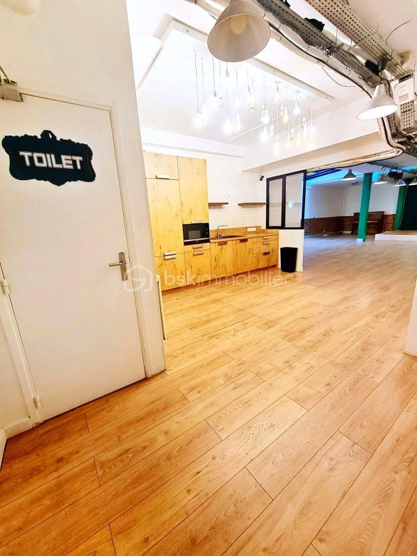 Bureau - 243 m² - 4 pièces