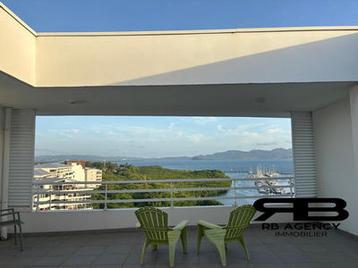 Appartement - 122 m² - 3 pièces