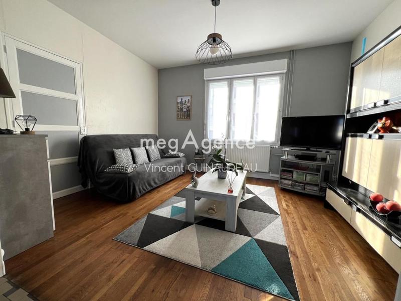 Maison - 92 m² - 5 pièces