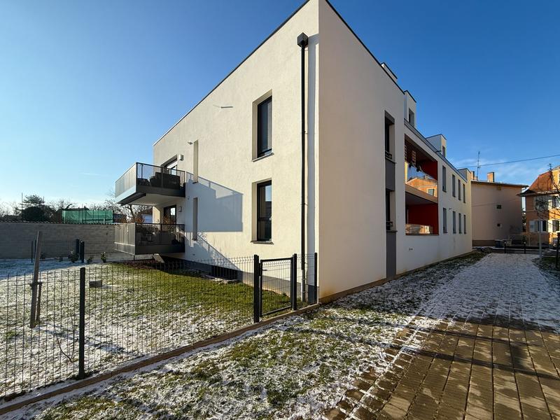 Appartement - 75 m² - 3 pièces