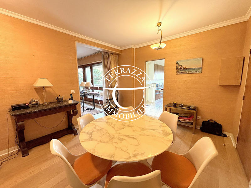 Appartement - 100 m² - 3 pièces