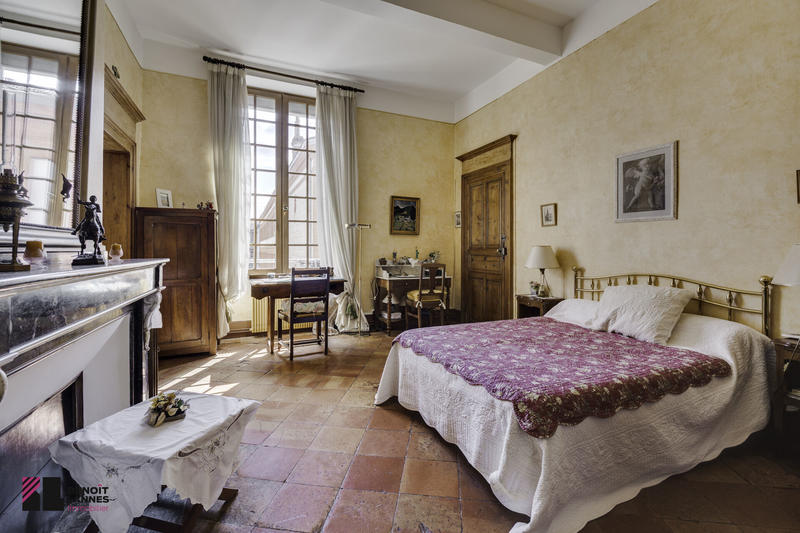 Appartement - 168 m² - 5 pièces