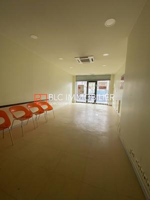 Local commercial - 100 m²