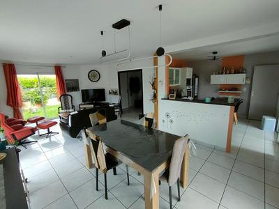 Maison - 103 m² - 5 pièces