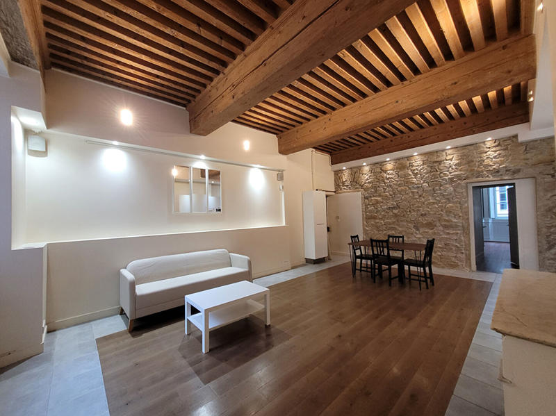 Appartement - 90 m² - 4 pièces