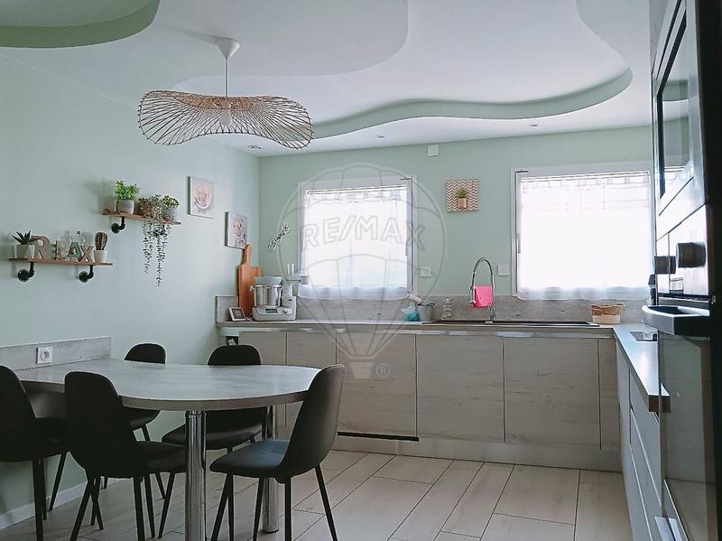 Maison - 175 m² - 6 pièces