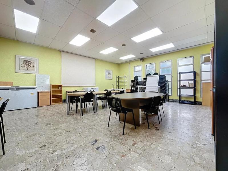 Local commercial - 164 m²