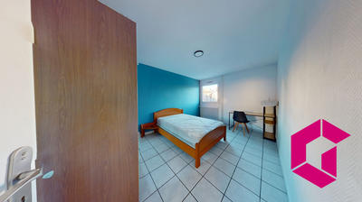 Appartement - 94 m² - 6 pièces