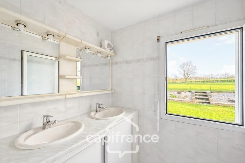 Maison - 98 m² - 5 pièces