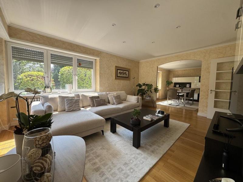 Maison - 190 m² - 7 pièces