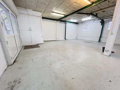 Local d'activités - 65 m² - 1 pièce