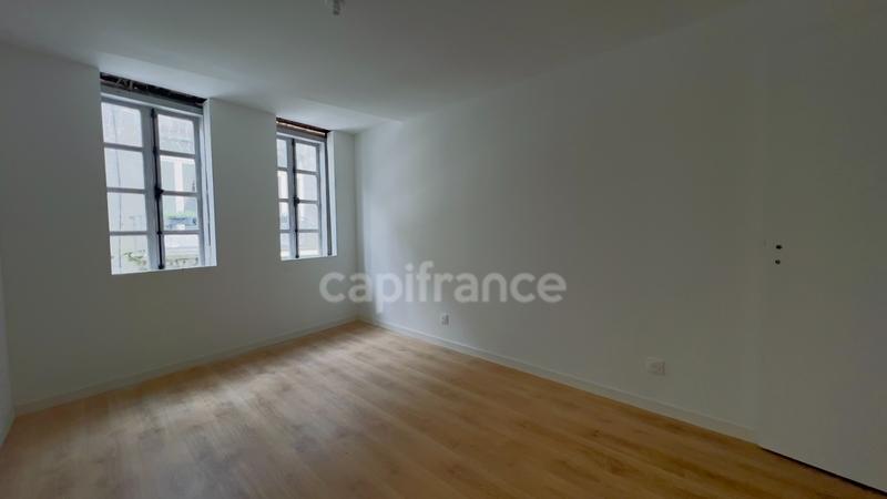 Immeuble - 115 m² - 6 pièces