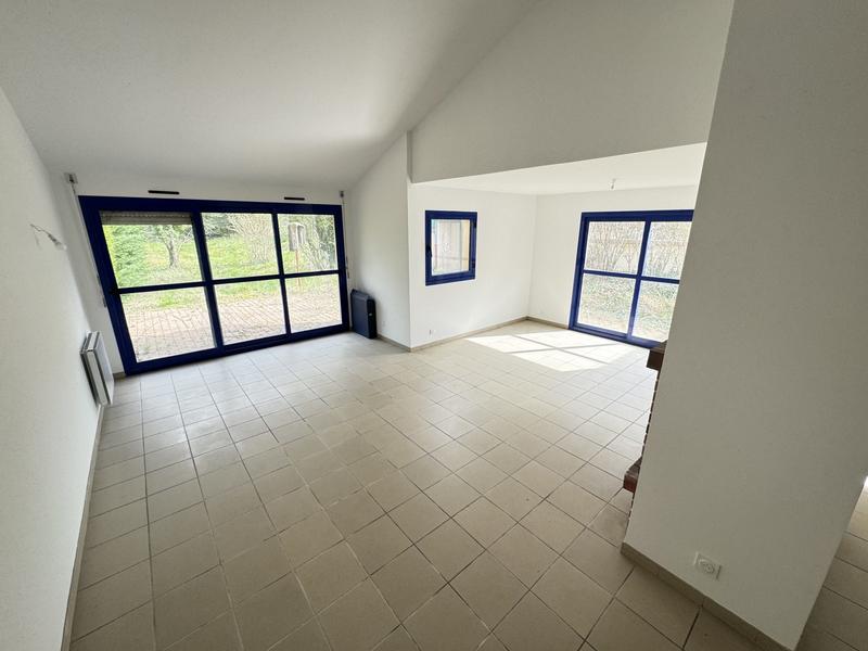 Maison - 104 m² - 5 pièces