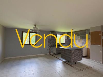 Propriété - 88 m² - 4 pièces