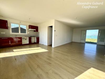 Maison - 110 m² - 4 pièces