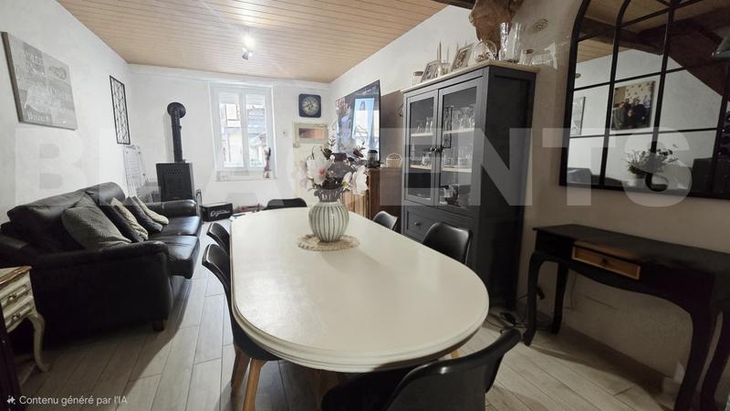 Maison - 260 m² - 10 pièces