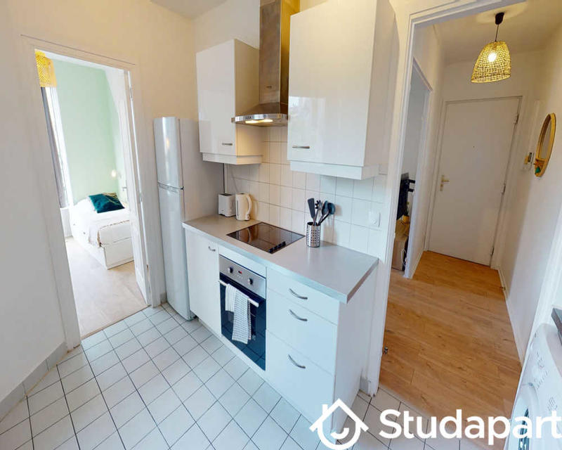 Chambre - 80 m² - 1 pièce