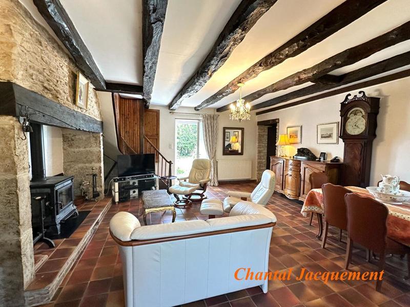 Maison - 390 m² - 16 pièces