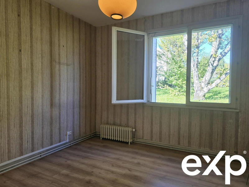 Maison - 93 m² - 5 pièces