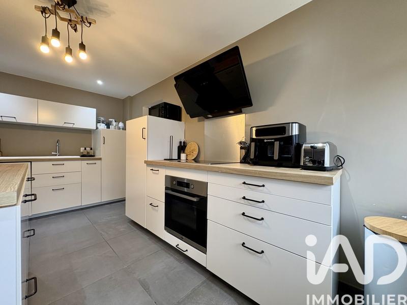 Maison - 111 m² - 6 pièces