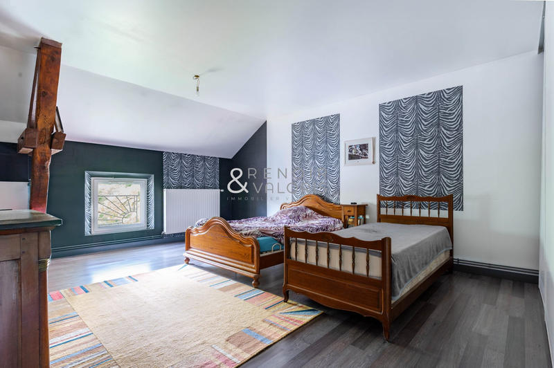 Maison - 291 m² - 8 pièces