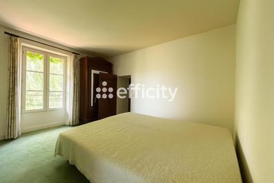 Moulin - 222 m² - 6 pièces